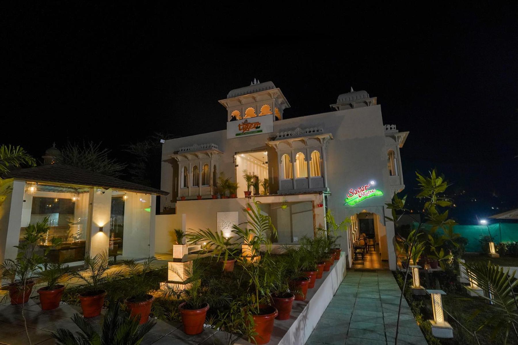 Tiger'S Trail Hotel & Food Court كمبالغره المظهر الخارجي الصورة