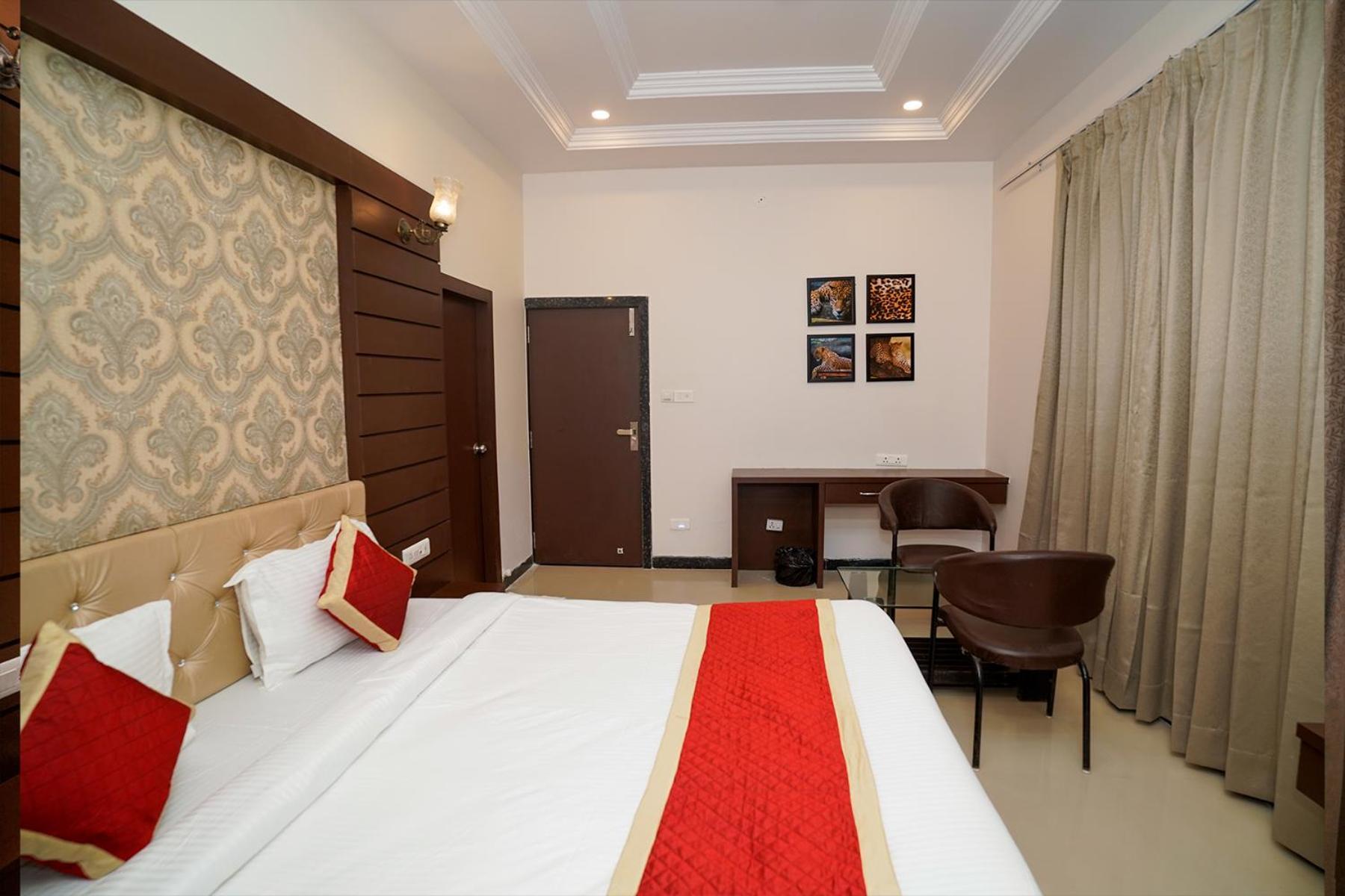 Tiger'S Trail Hotel & Food Court كمبالغره المظهر الخارجي الصورة