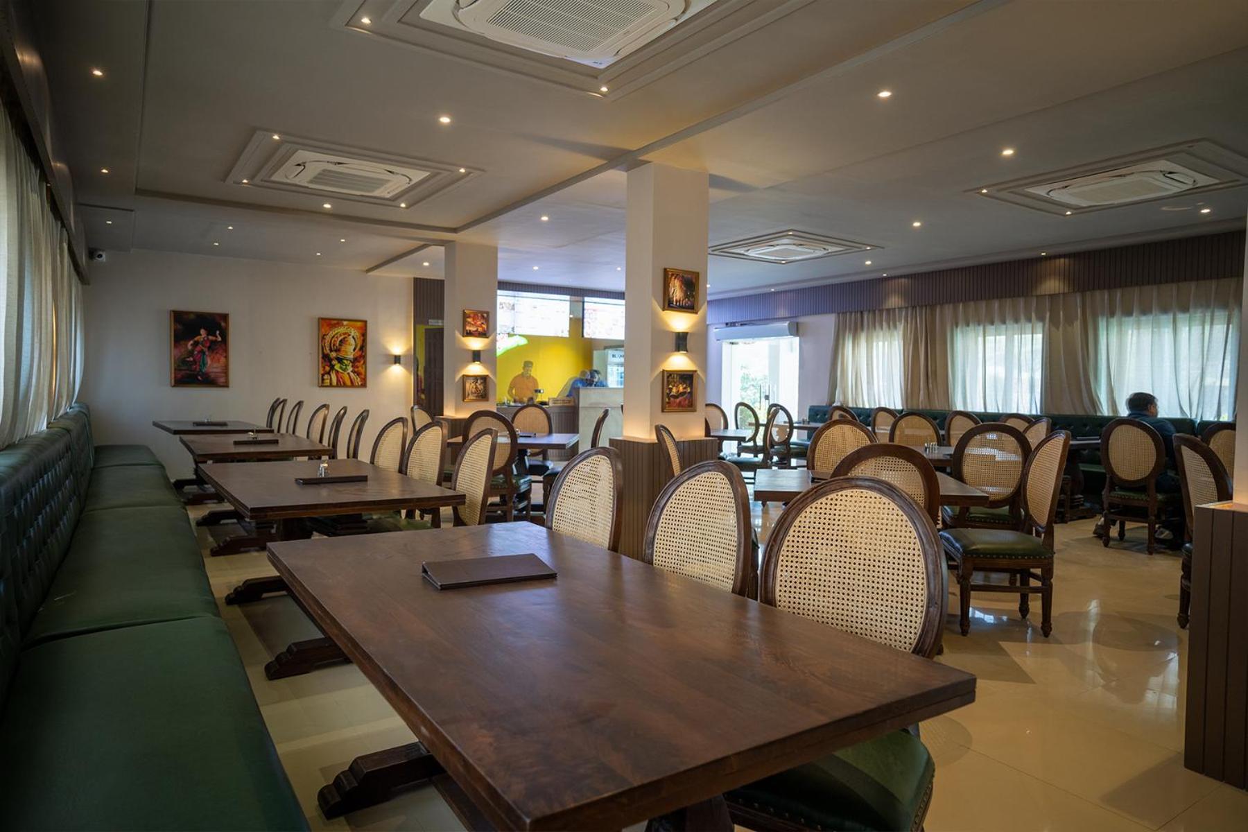 Tiger'S Trail Hotel & Food Court كمبالغره المظهر الخارجي الصورة